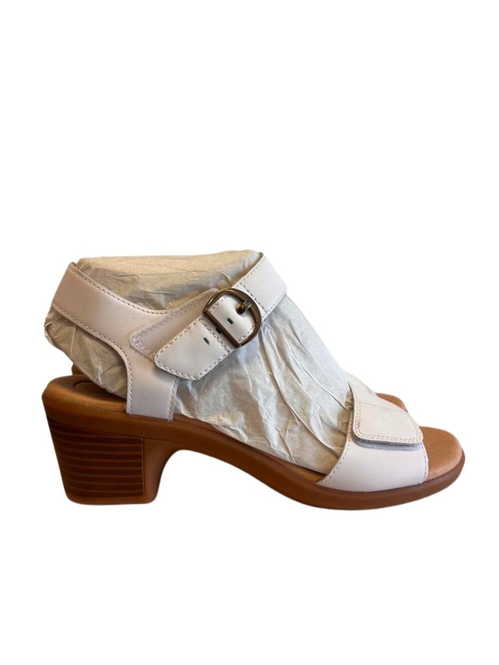 Clarks Women's White Emily2 Amanda Round Toe Sandals Size 9 - P1